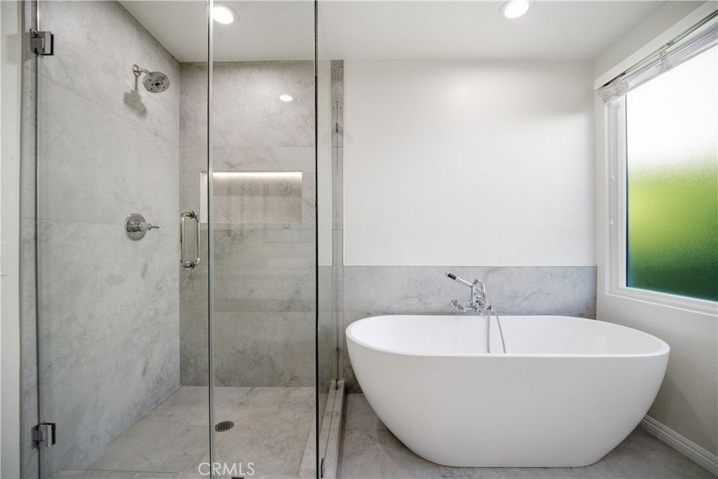 Image 24 of property listing at 29950 Rolling Ridge Drive, Agoura Hills, CA 91301