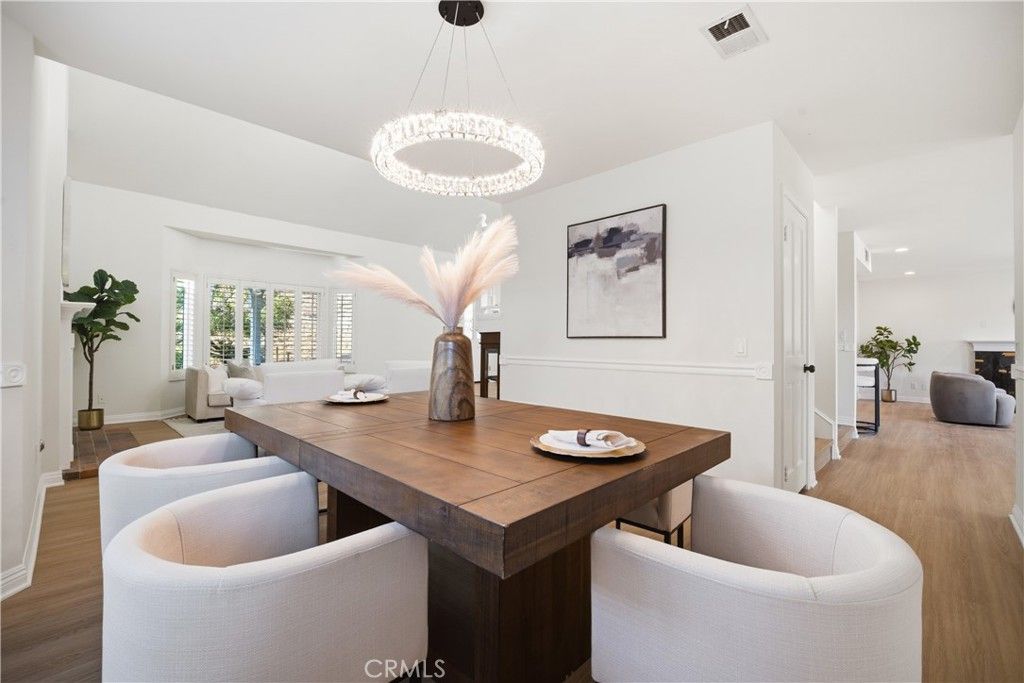 Image 5 of property listing at 29950 Rolling Ridge Drive, Agoura Hills, CA 91301
