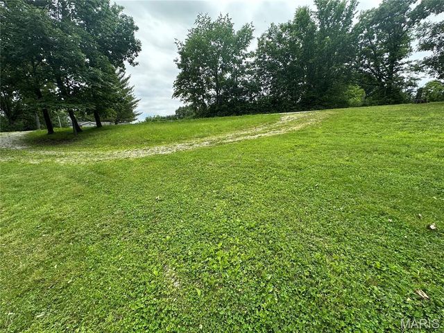 2557 River Bend Road, St Clair, MO 63077