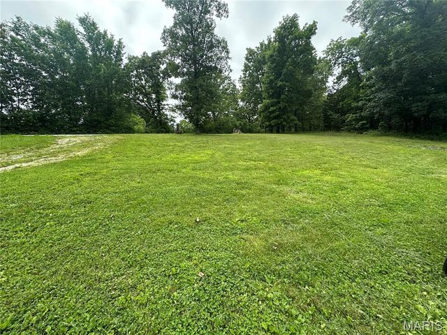 2557 River Bend Road, St Clair, MO 63077