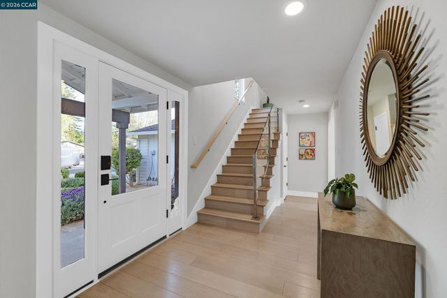 420 Pennington Pl, Danville, CA 94526