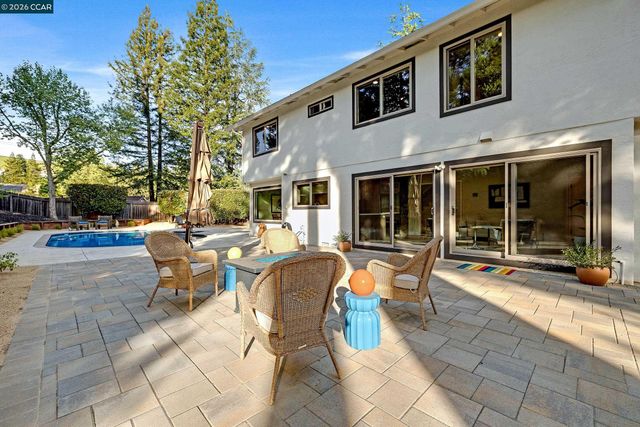 420 Pennington Pl, Danville, CA 94526