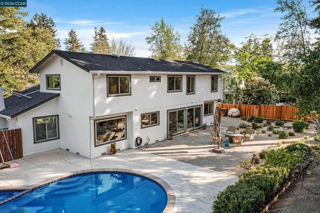 420 Pennington Pl, Danville, CA 94526