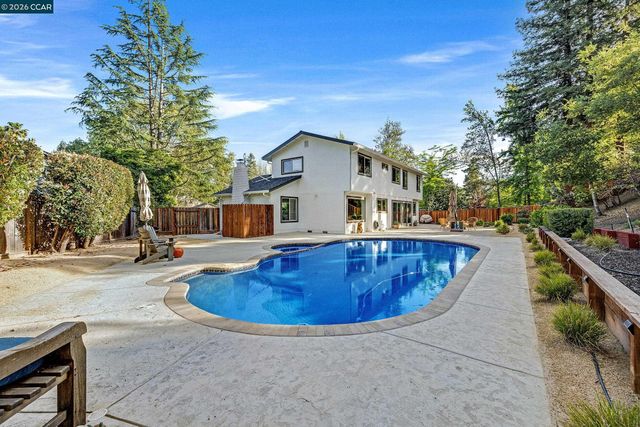 420 Pennington Pl, Danville, CA 94526