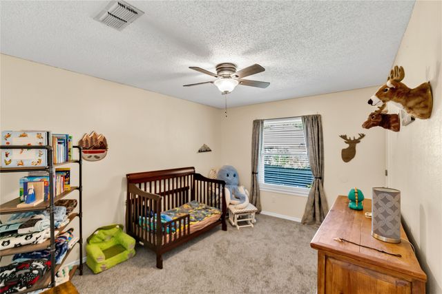 7612 Creekmoore Drive, Fort Worth, TX 76133