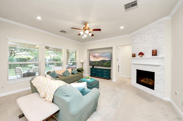818 Butterfly Garden Trail, Richmond, TX 77406
