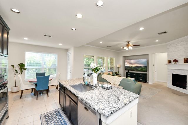 818 Butterfly Garden Trail, Richmond, TX 77406
