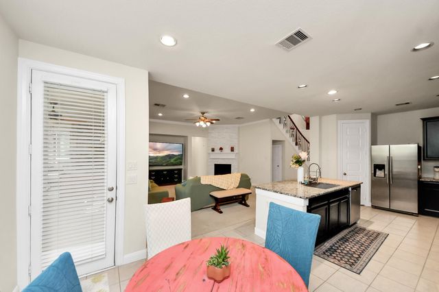 818 Butterfly Garden Trail, Richmond, TX 77406