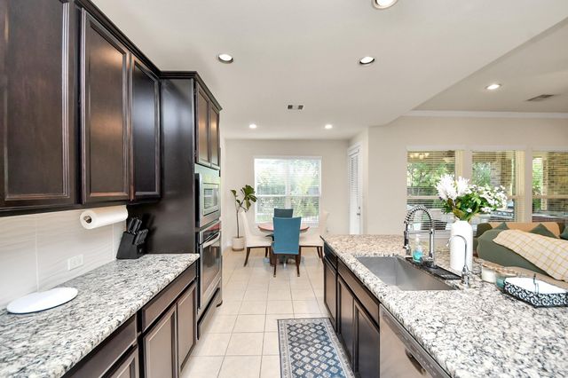 818 Butterfly Garden Trail, Richmond, TX 77406