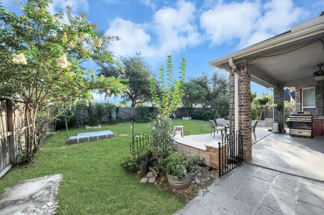 818 Butterfly Garden Trail, Richmond, TX 77406