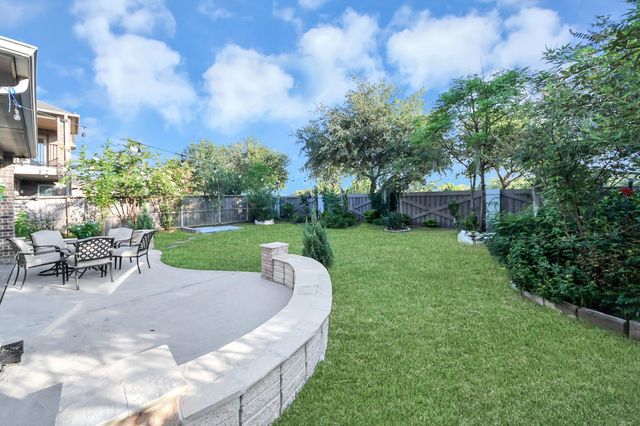 818 Butterfly Garden Trail, Richmond, TX 77406