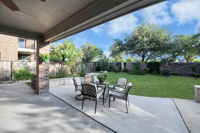818 Butterfly Garden Trail, Richmond, TX 77406