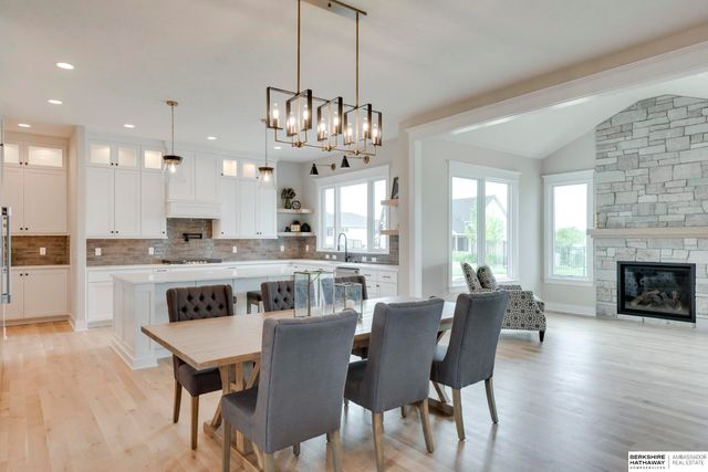 3509 S 219th Avenue, Elkhorn, NE 68022