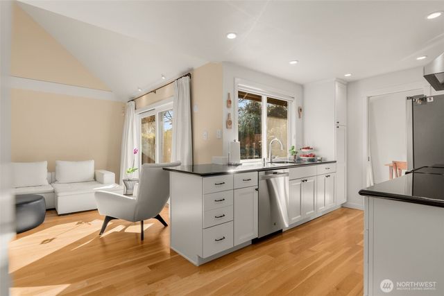 4478 142nd Avenue SE, Bellevue, WA 98006