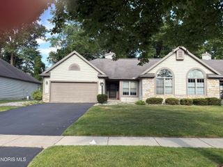 3835 Hampstead Drive, Sylvania, OH 43560