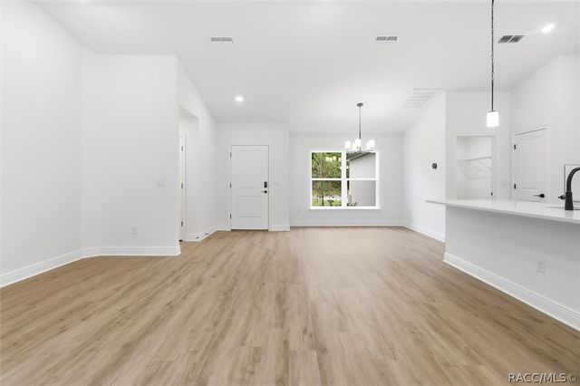 10952 N Morrell Drive, Dunnellon, FL 34434