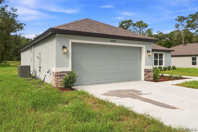 10952 N Morrell Drive, Dunnellon, FL 34434