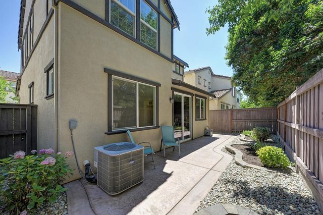 1016 Impressionist Loop, Roseville, CA 95747