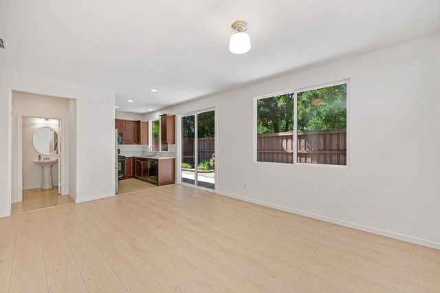 1016 Impressionist Loop, Roseville, CA 95747