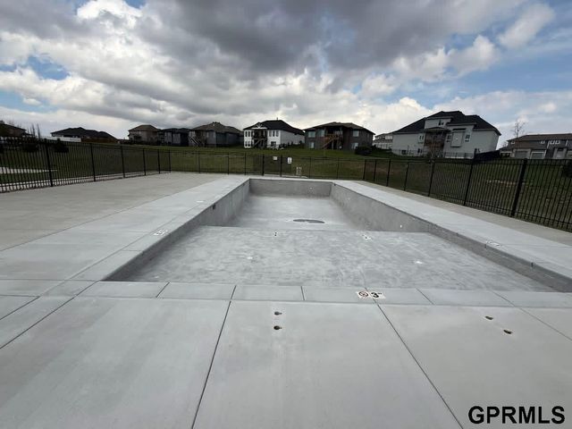 7030 N 172 Street, Bennington, NE 68007