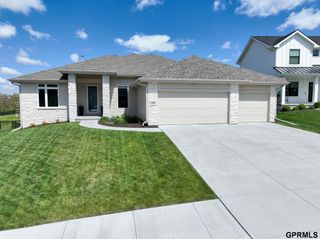 7030 N 172 Street, Bennington, NE 68007