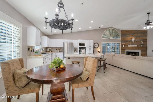 8695 E CHARTER OAK Drive, Scottsdale, AZ 85260