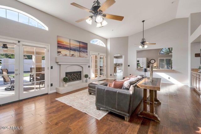 8695 E CHARTER OAK Drive, Scottsdale, AZ 85260