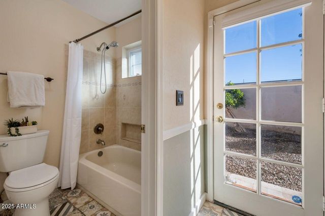 8695 E CHARTER OAK Drive, Scottsdale, AZ 85260