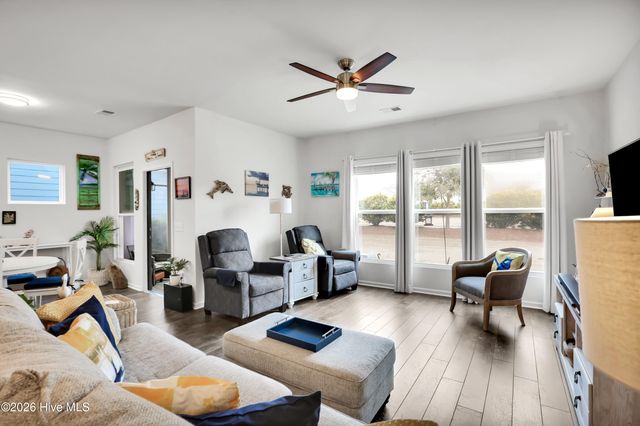 4011 Ruddy Duck Way, Wilmington, NC 28412