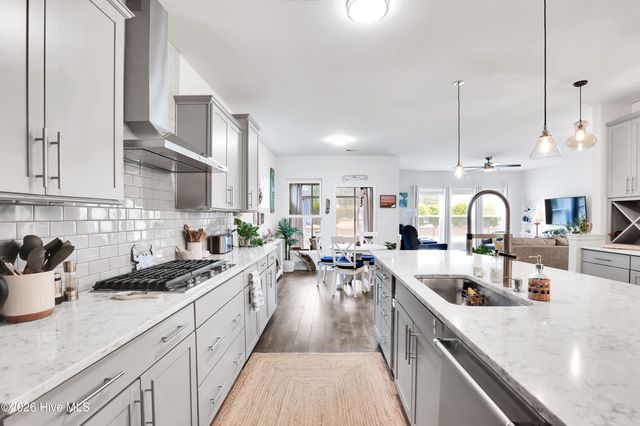 4011 Ruddy Duck Way, Wilmington, NC 28412