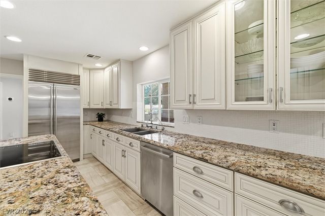 2252 Buckingham Court, Henderson, NV 89074