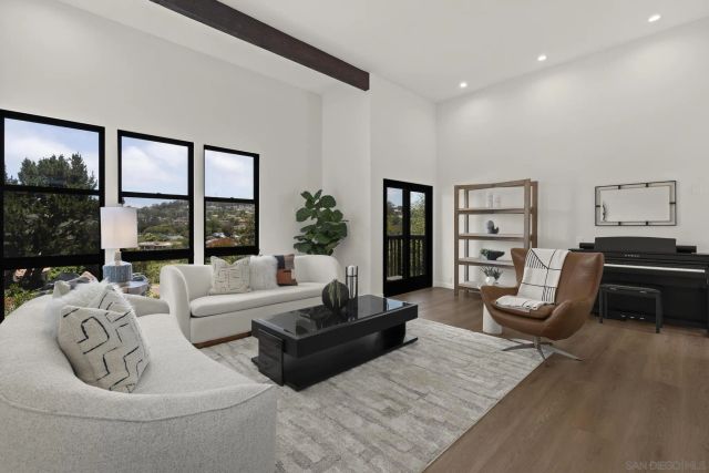 1653 El Paso Real, La Jolla, CA 92037