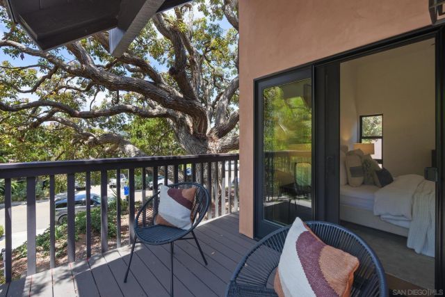 1653 El Paso Real, La Jolla, CA 92037