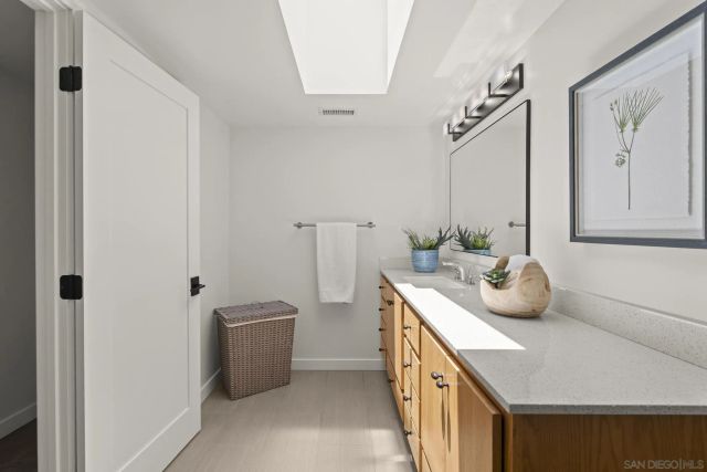 1653 El Paso Real, La Jolla, CA 92037