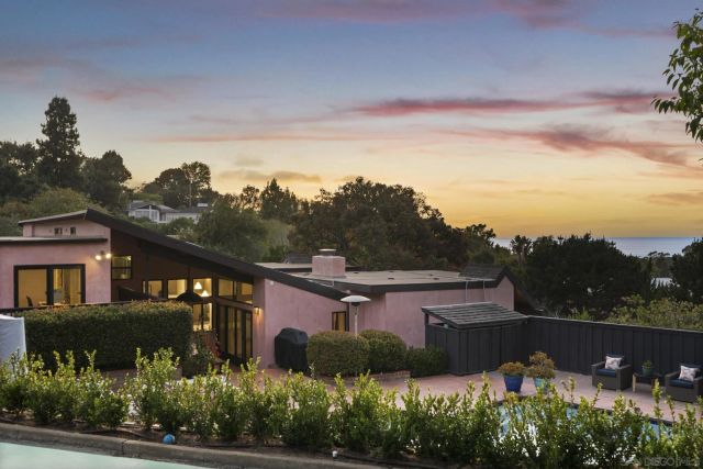 1653 El Paso Real, La Jolla, CA 92037