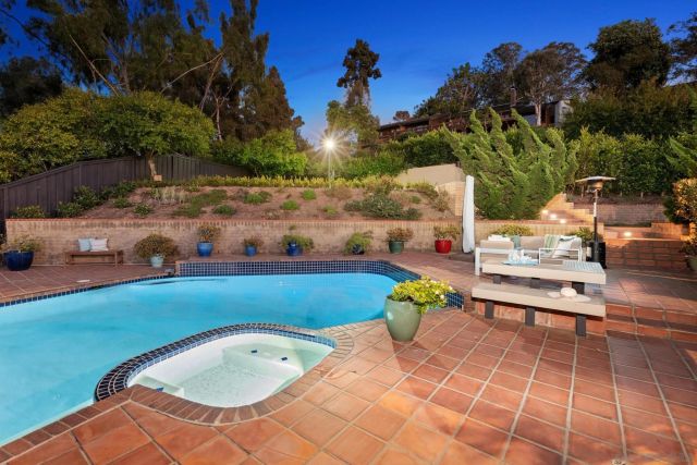 1653 El Paso Real, La Jolla, CA 92037