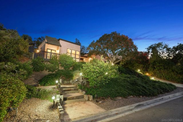 1653 El Paso Real, La Jolla, CA 92037