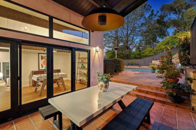 1653 El Paso Real, La Jolla, CA 92037