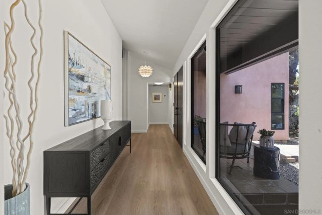 1653 El Paso Real, La Jolla, CA 92037