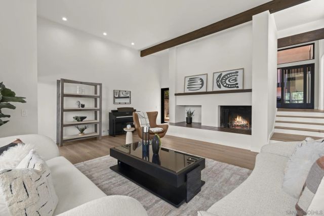 1653 El Paso Real, La Jolla, CA 92037