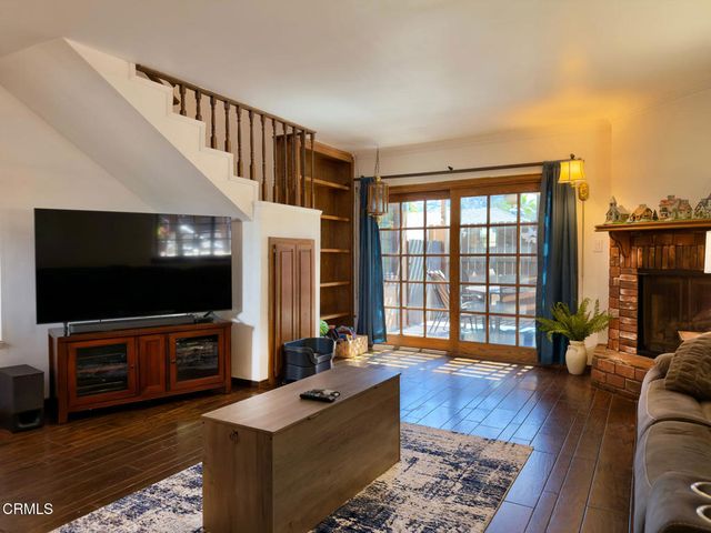 1474 Hillside Drive, Glendale, CA 91208