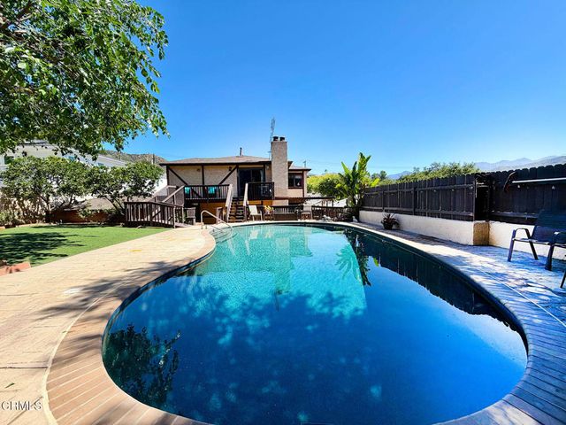 1474 Hillside Drive, Glendale, CA 91208