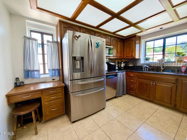 1474 Hillside Drive, Glendale, CA 91208