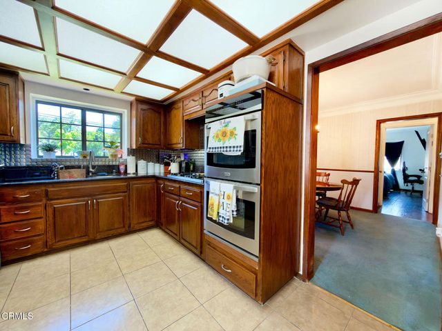 1474 Hillside Drive, Glendale, CA 91208
