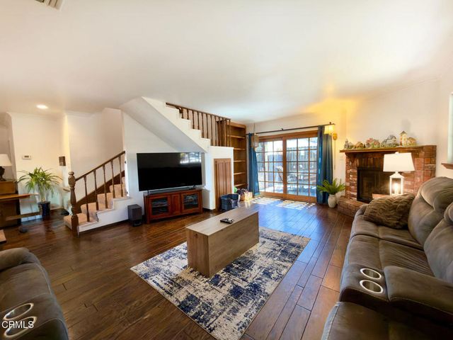 1474 Hillside Drive, Glendale, CA 91208
