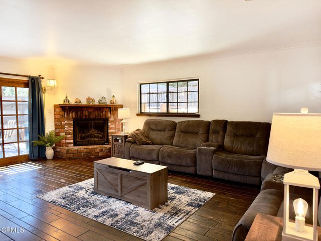 1474 Hillside Drive, Glendale, CA 91208