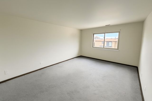 10424 Central Avenue 3NE, Oak Lawn, IL 60453