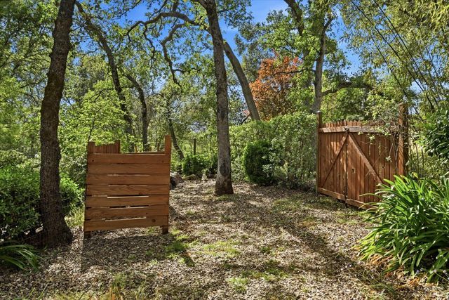 19897 Donkey Hill Rd, Hidden Valley Lake, CA 95467