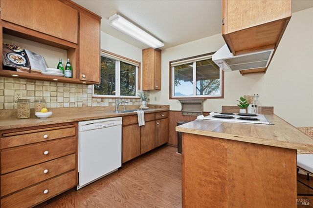 19897 Donkey Hill Rd, Hidden Valley Lake, CA 95467