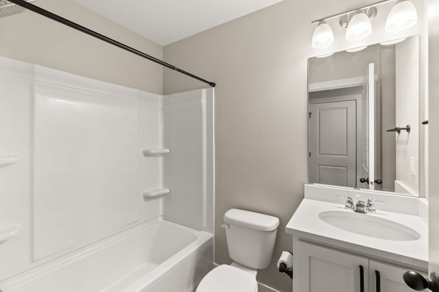 170 NE 23rd Lane, Ankeny, IA 50021